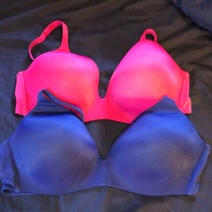 ❤️2 Ipex Victoria’s Secret bras 34DD/E no wire